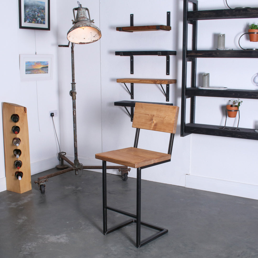 Crest and Weave, Solid Oak Bar Stool, 700mm, 48mm Seat, Rustic — main product photo
