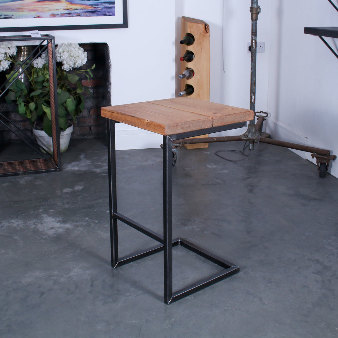 Crest and Weave, Solid Oak Bar Stool, 700mm High, 48mm Seat, Rustic — leg and frame detail