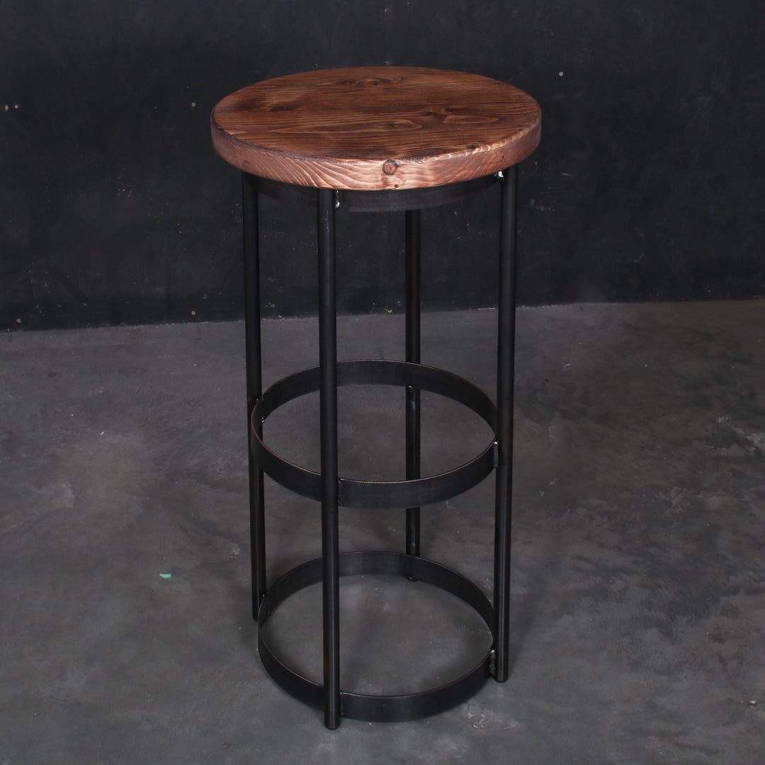 Crest and Weave, Solid Oak Bar Stool, 420mm Dia, 810mm Height, Rustic — leg and frame detail