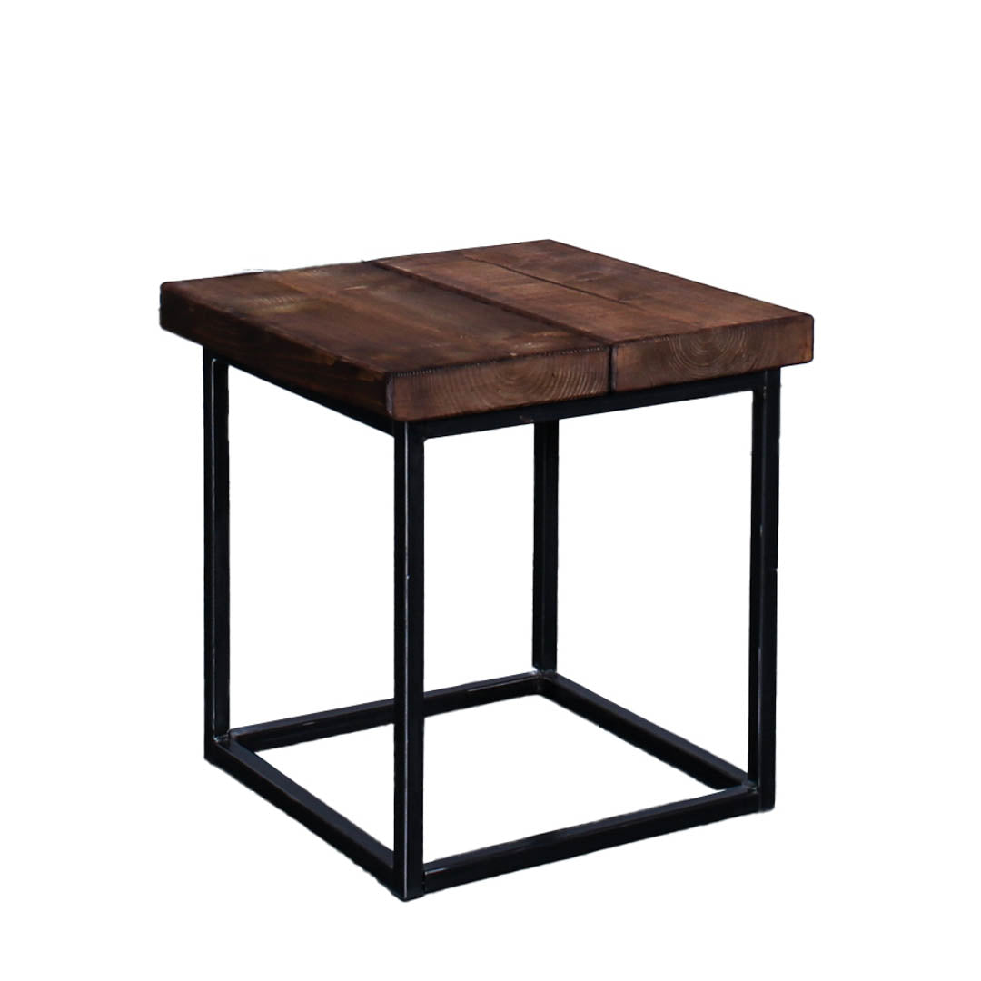 Crest and Weave, Solid Oak Side Table 440mm×440mm, 450mm Height, Rustic — wood grain detail