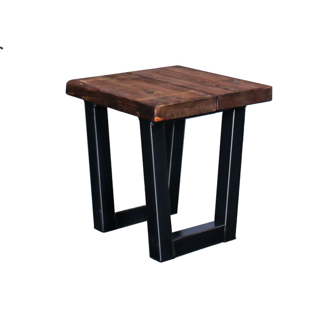 Crest and Weave, Solid Oak Low Stool, 440×440mm, 40mm Top, Rustic — wood grain detail
